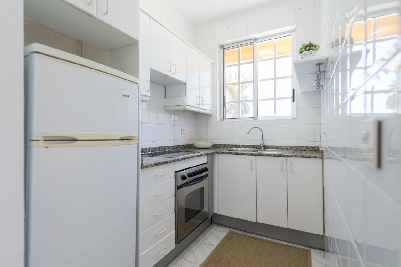 First Line San Agustin Apartment Luaran gambar