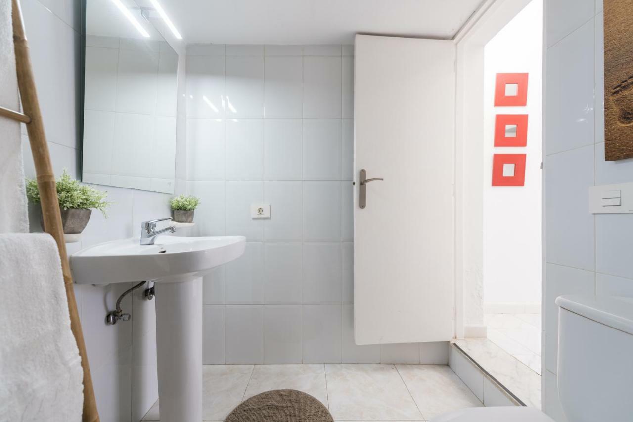First Line San Agustin Apartment Luaran gambar