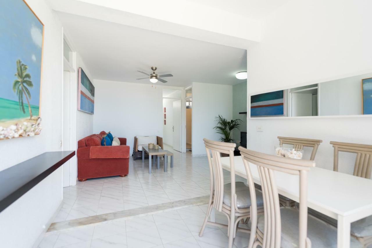 First Line San Agustin Apartment Luaran gambar
