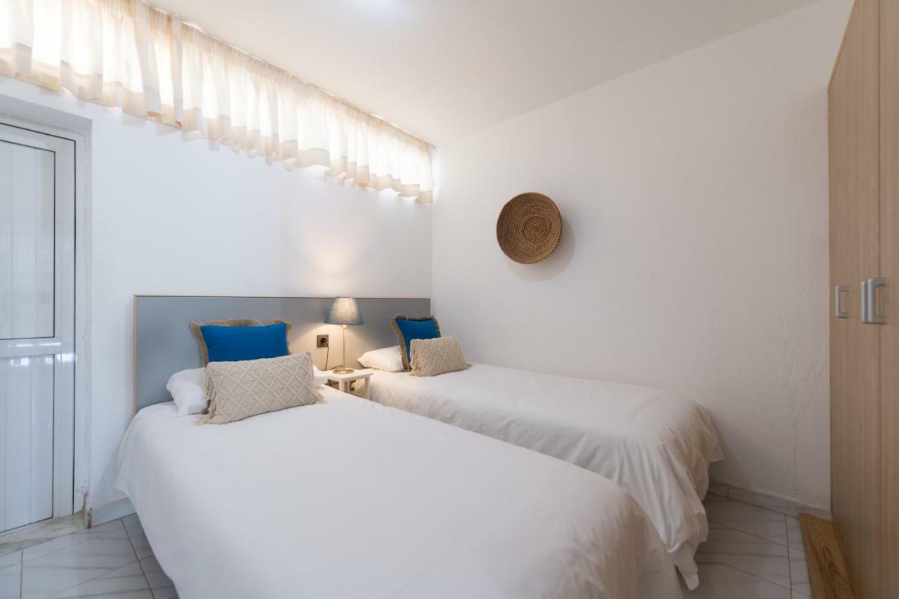 First Line San Agustin Apartment Luaran gambar