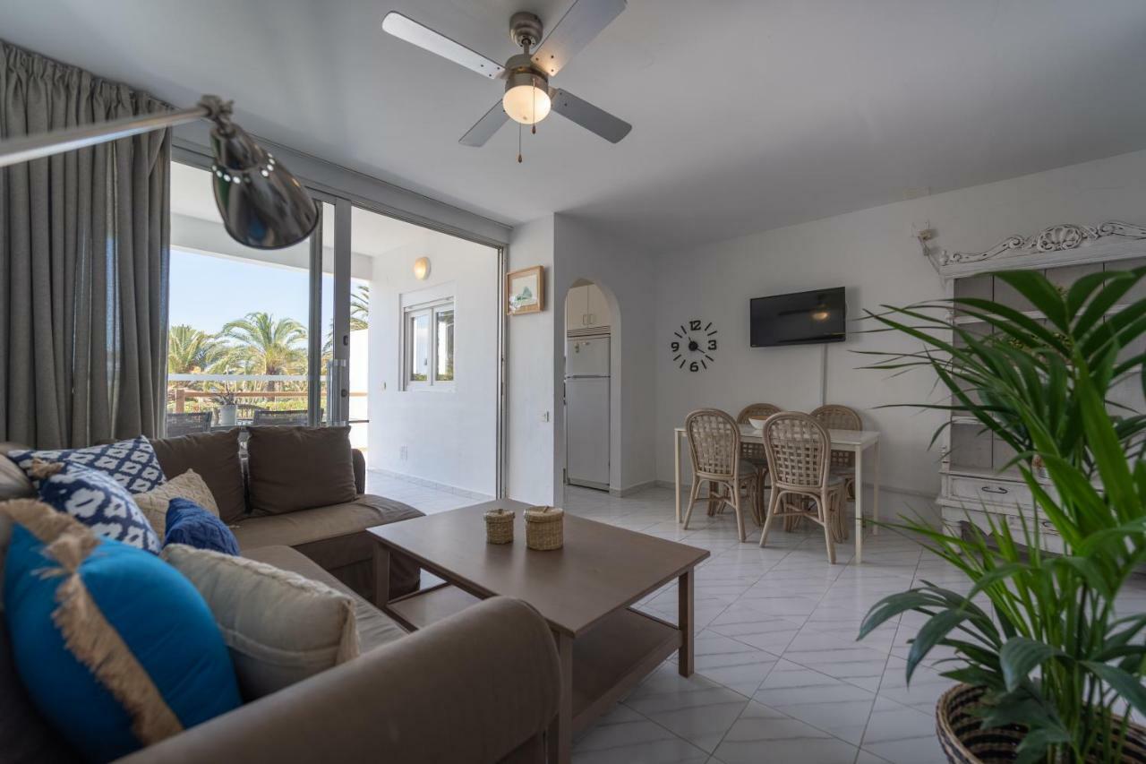 First Line San Agustin Apartment Luaran gambar